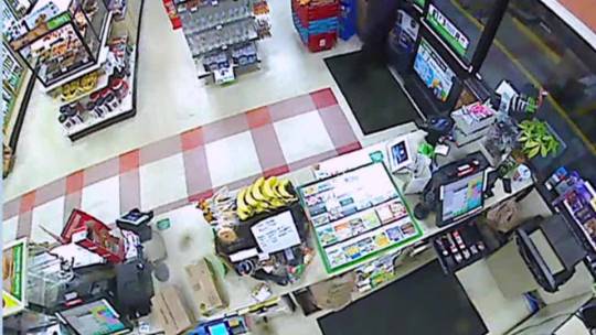 37 - 11/02/2016 7-11 Robbery Oyster Point and Jefferson Avenue