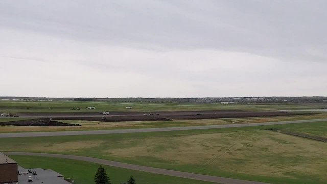 Bismarck Airport 2018 Runway Time Lapse
