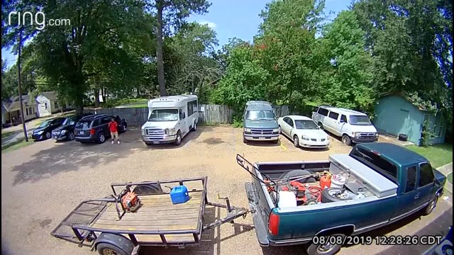 08122019.4718 Hearne Ave theft_Trim