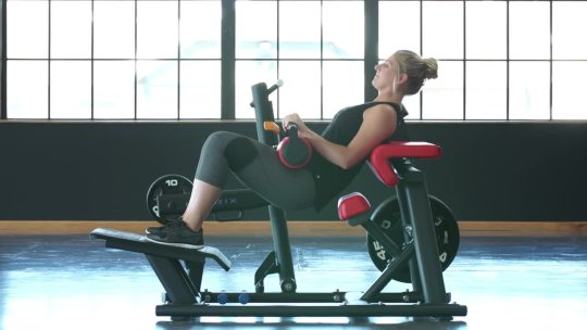 14 - Matrix Magnum Glute Trainer