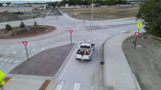 162 - Northbound Woodgate right to Eastbound E Oak Grove